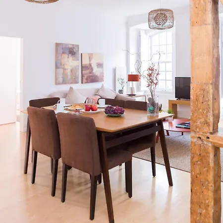 Chiado Spacious And Luxurious By Courtesy Morning *