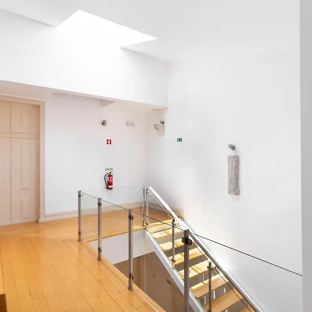 Apartment Chiado Spacious And Luxurious By Courtesy Morning *