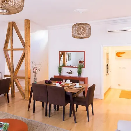 Apartment Chiado Spacious And Luxurious By Courtesy Morning