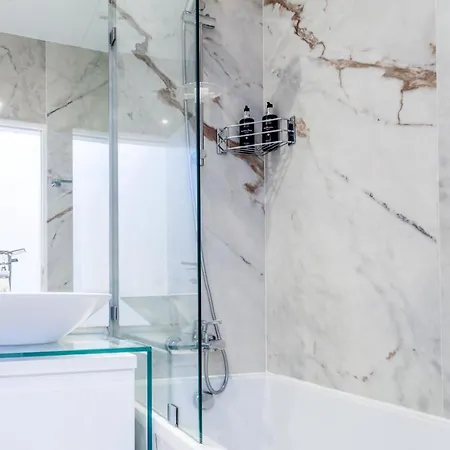 Chiado Spacious And Luxurious By Courtesy Morning Apartment