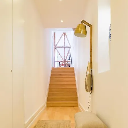 Chiado Spacious And Luxurious By Courtesy Morning Lisboa
